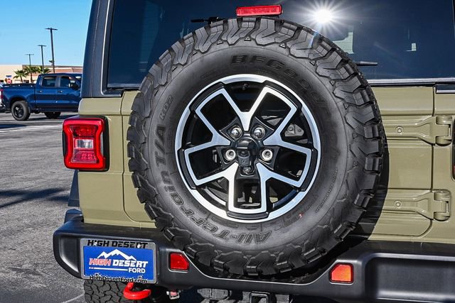 Used 2025 Jeep Wrangler Unlimited Rubicon w/ Convenience Group image 10