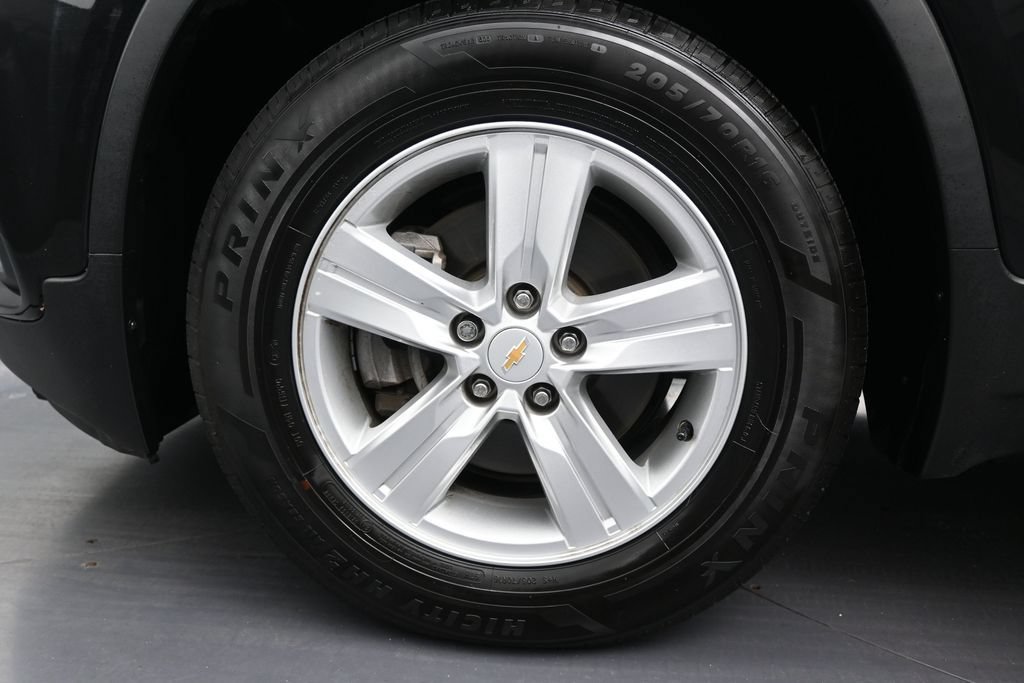Used 2021 Chevrolet Trax LS FWD image 10