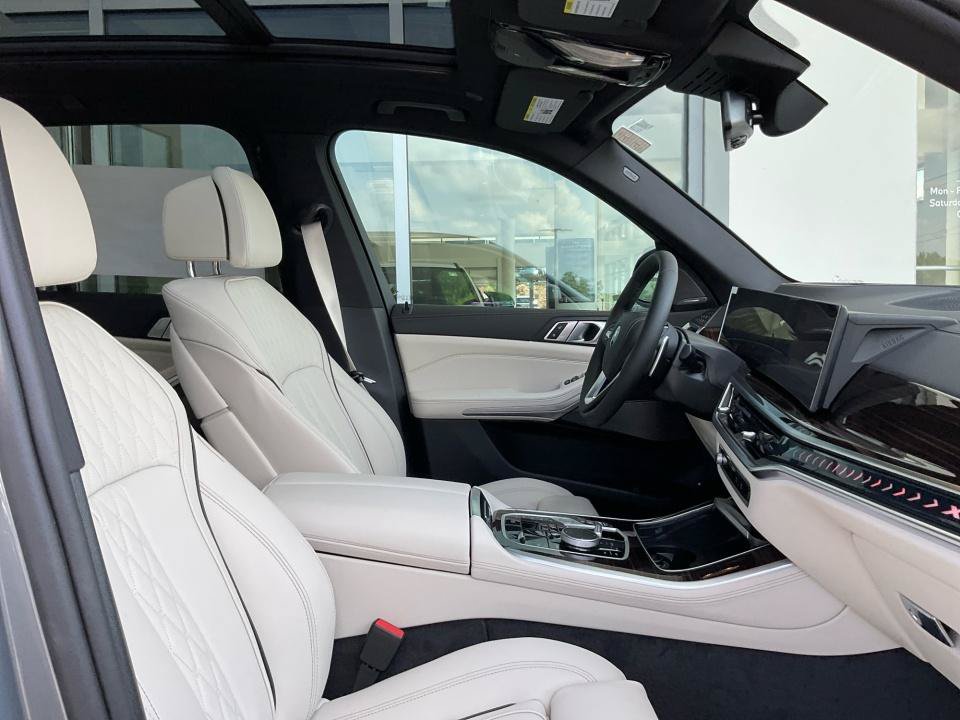 New 2026 BMW X5 xDrive50e AWD/4WD image 30