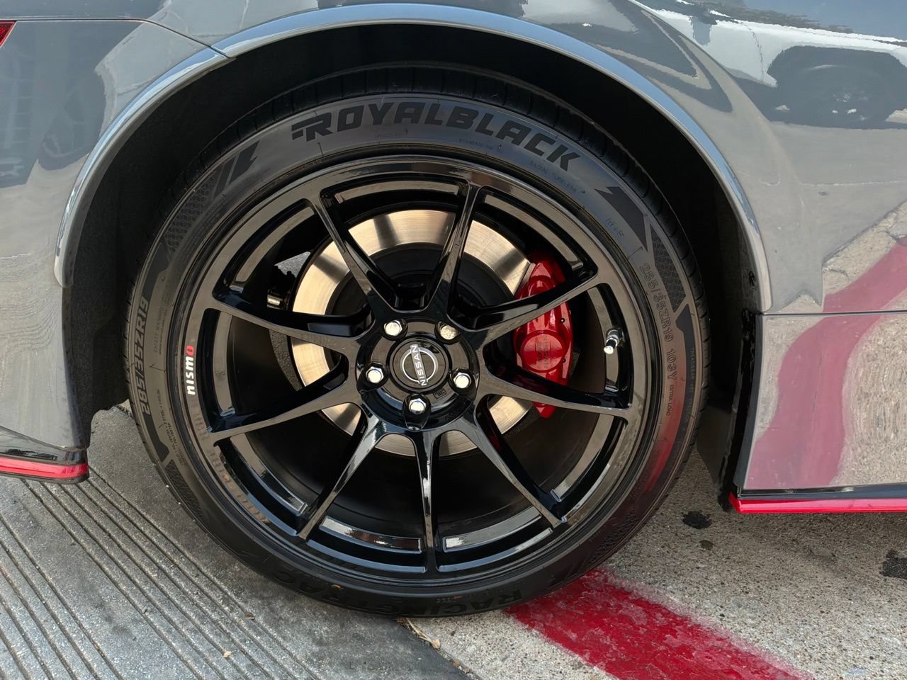 Used 2024 Nissan Z NISMO w/ Floor Mat Package RWD image 9