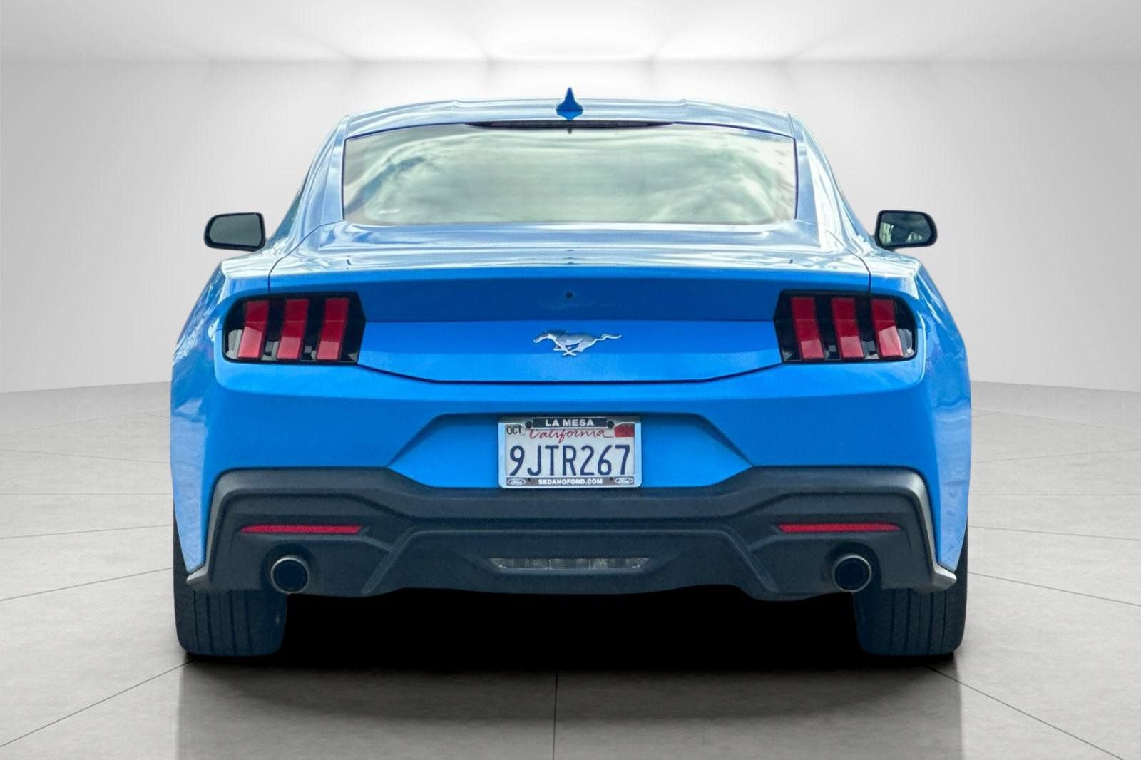 Used 2024 Ford Mustang Coupe RWD image 4