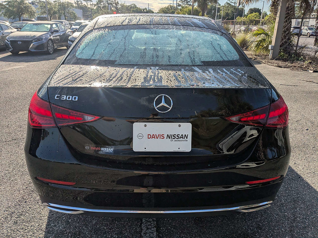 Used 2025 Mercedes-Benz C 300 Sedan image 5