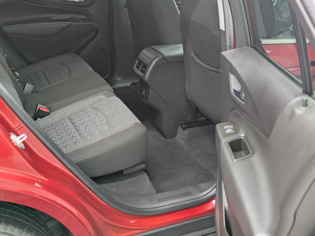 Used 2024 Chevrolet Equinox LT AWD/4WD image 20