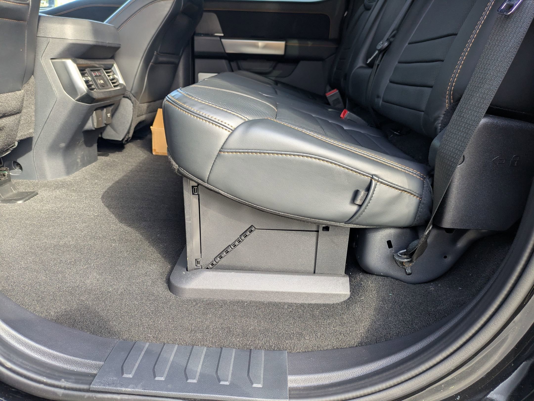 Certified 2024 Ford F250 Platinum image 29