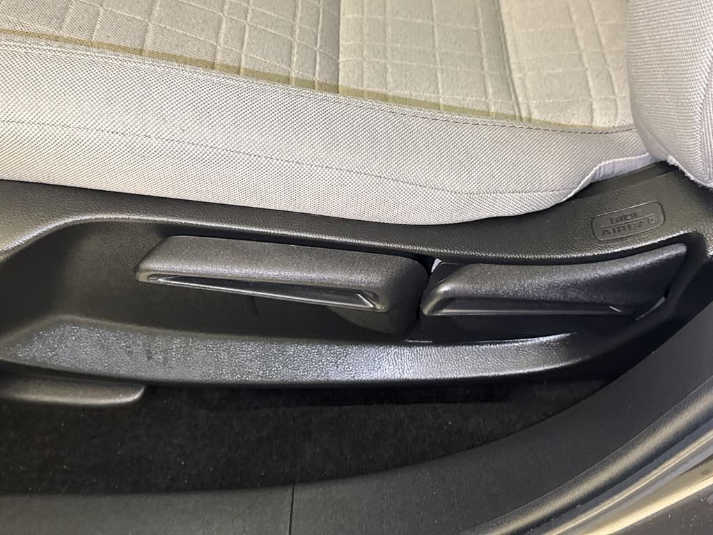 Certified 2025 Honda HR-V LX image 20