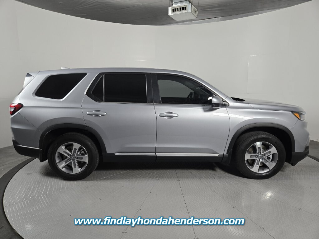 Certified 2025 Honda Pilot EX-L image 7