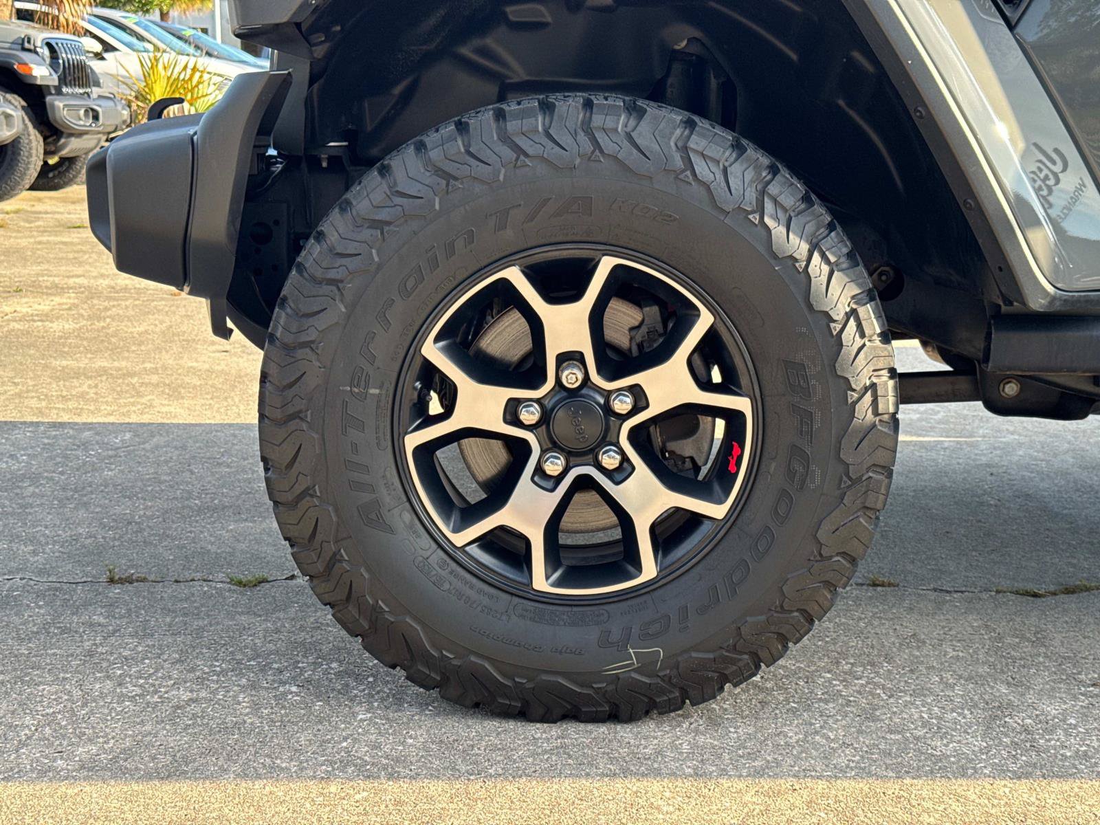 Used 2019 Jeep Wrangler Rubicon w/ Steel Bumper Group AWD/4WD image 10