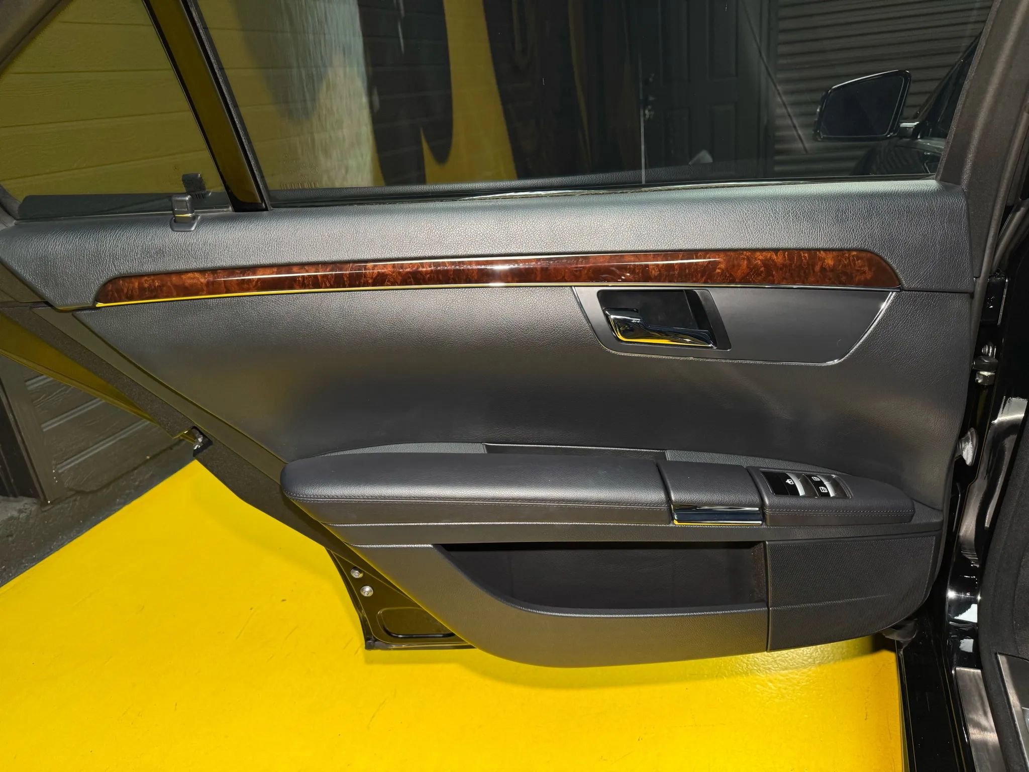 Used 2013 Mercedes-Benz S 550 image 19