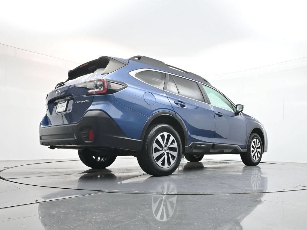 Used 2022 Subaru Outback Premium AWD/4WD image 37