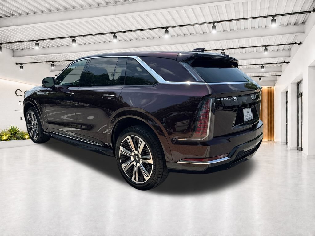 Used 2025 Cadillac Escalade IQ Luxury 2 w/ LPO, Premium Carpet Package AWD/4WD image 8
