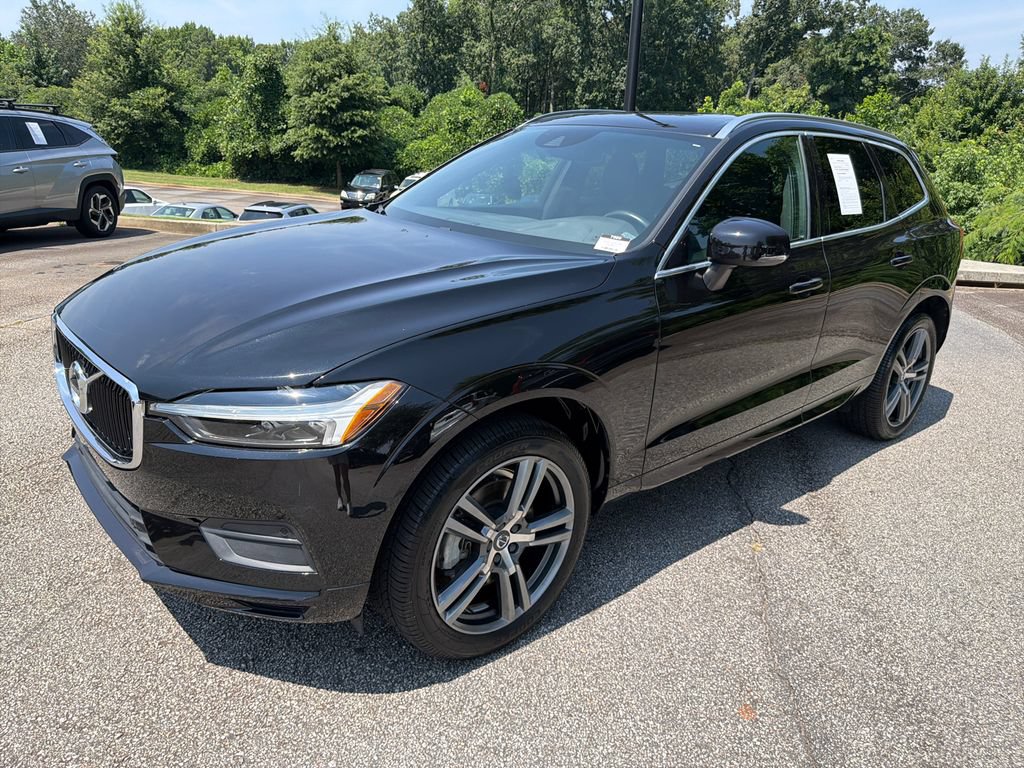 Used 2020 Volvo XC60 T6 Momentum AWD/4WD image 3