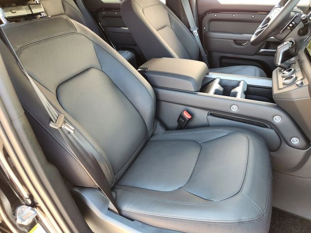 New 2025 Land Rover Defender 130 V8 image 10