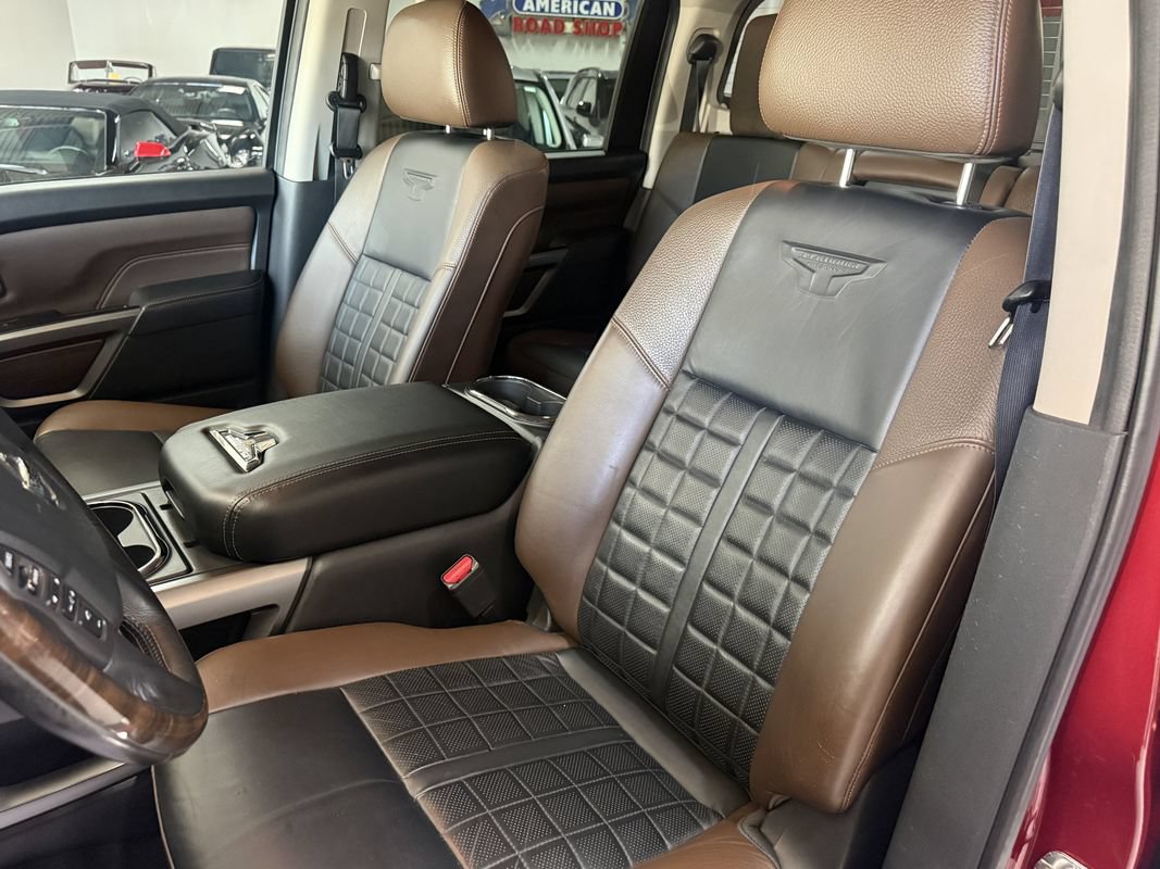 Used 2018 Nissan Titan XD AWD/4WD image 13
