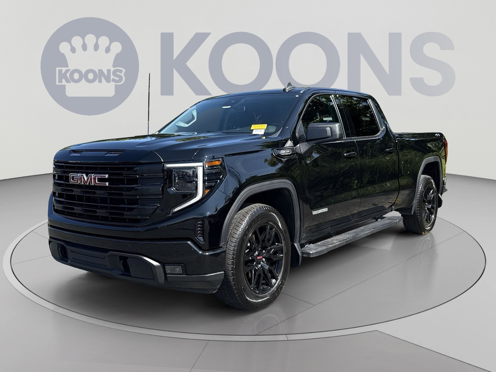 Used 2022 GMC Sierra 1500 Elevation AWD/4WD image 1