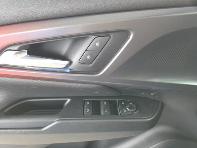 New 2026 Chevrolet Equinox EV RS FWD image 36