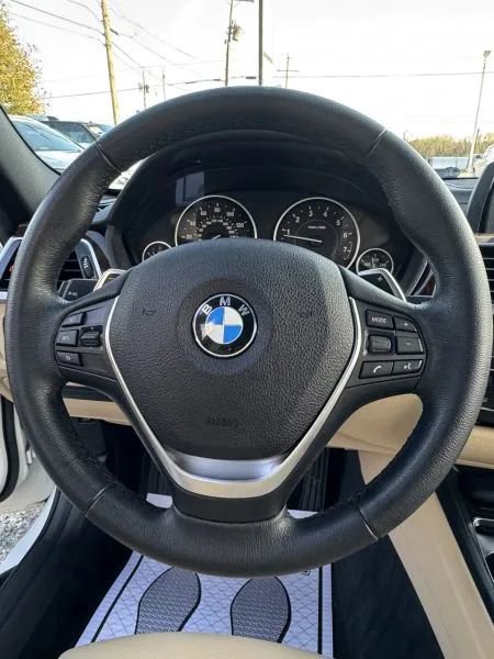 Used 2018 BMW 330i Sedan RWD image 26