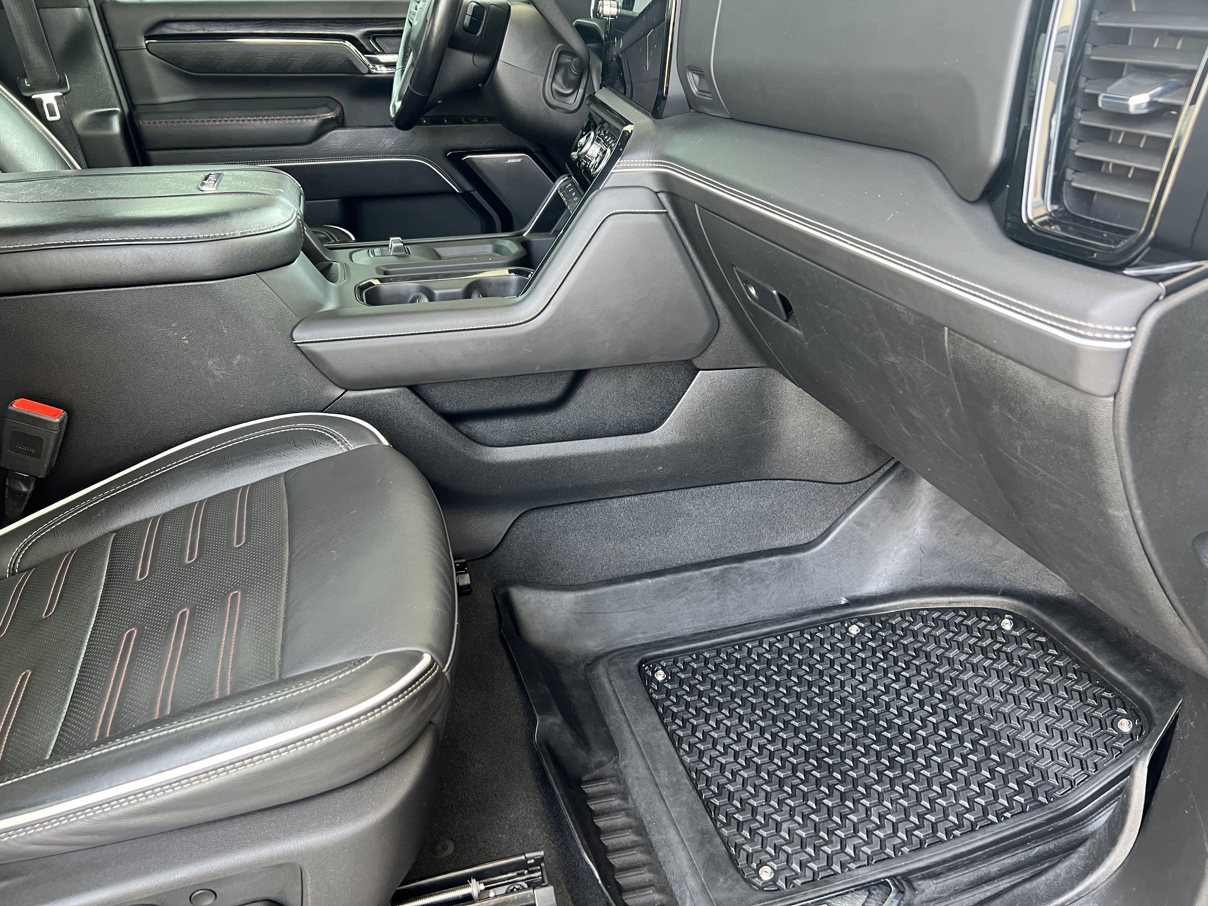 Used 2024 GMC Sierra 2500 AT4X AWD/4WD image 23