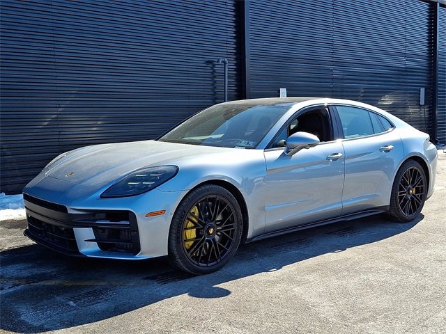 New 2026 Porsche Panamera GTS image 1