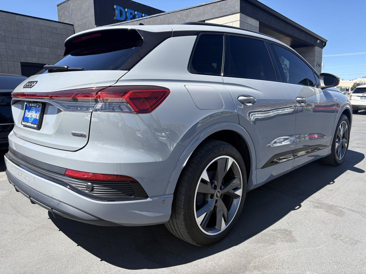 Used 2024 Audi Q4 e-tron Premium Plus w/ Premium Plus AWD/4WD image 5