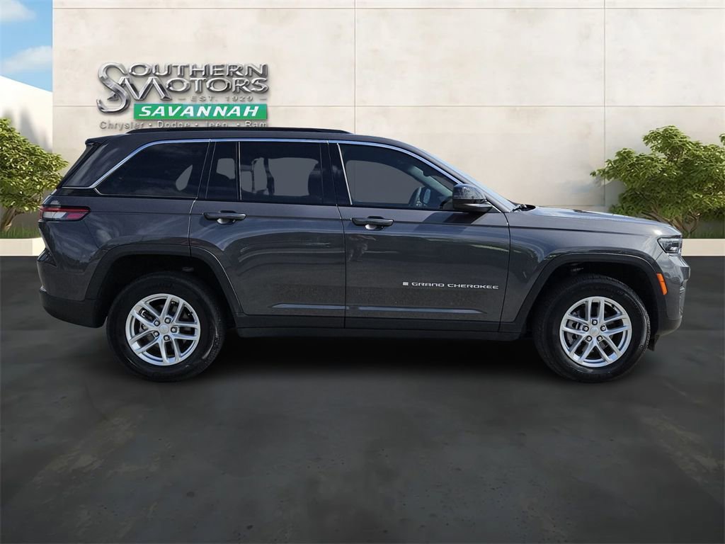 Used 2025 Jeep Grand Cherokee Laredo X w/ Luxury Tech Group I image 6