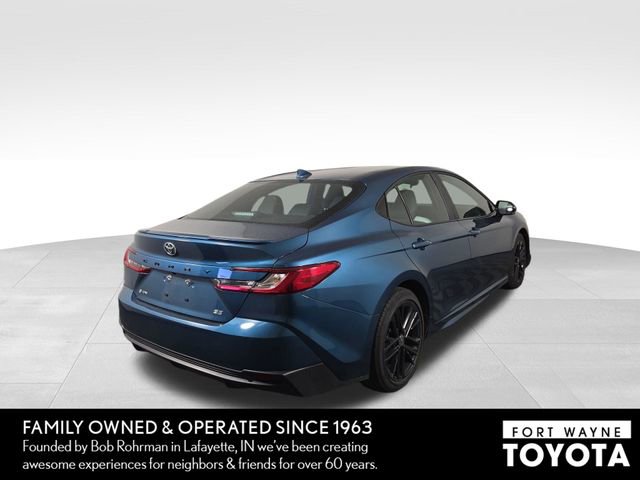 Used 2025 Toyota Camry SE FWD image 7