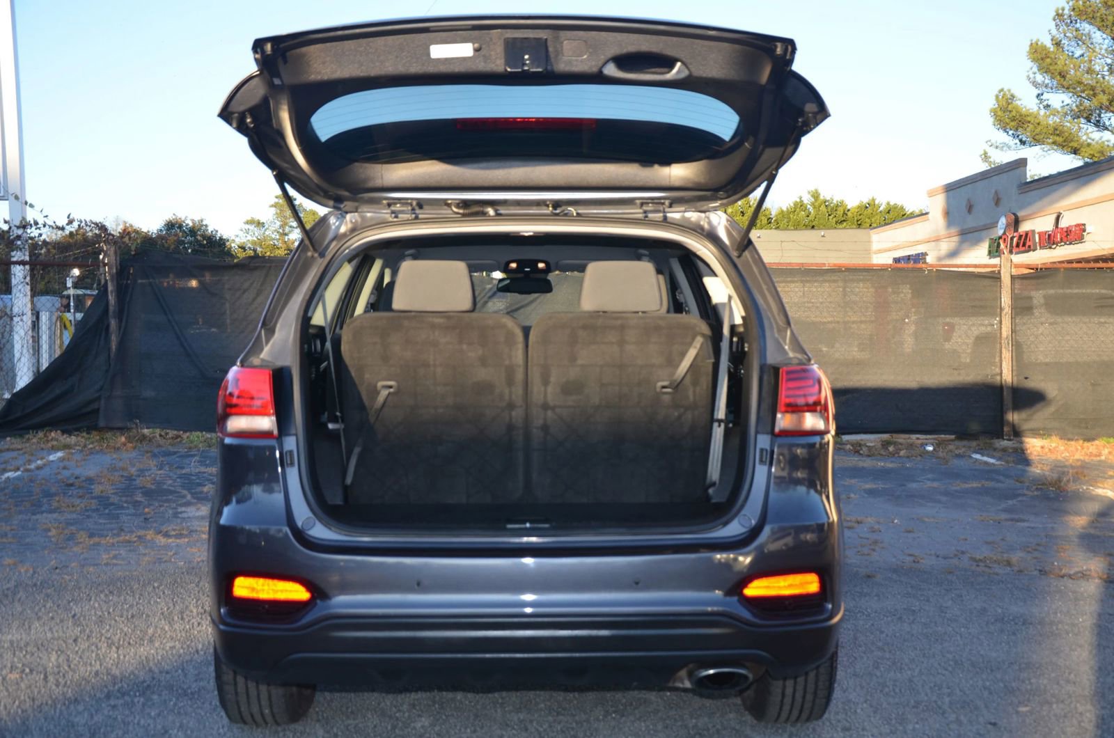 Used 2019 Kia Sorento LX Sport Utility 4D w/ LX V6 Convenience Package image 15