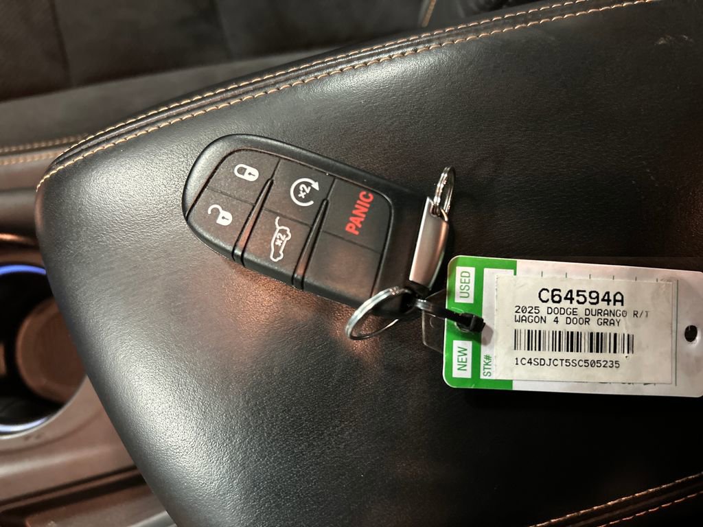 Used 2025 Dodge Durango R/T AWD/4WD image 22