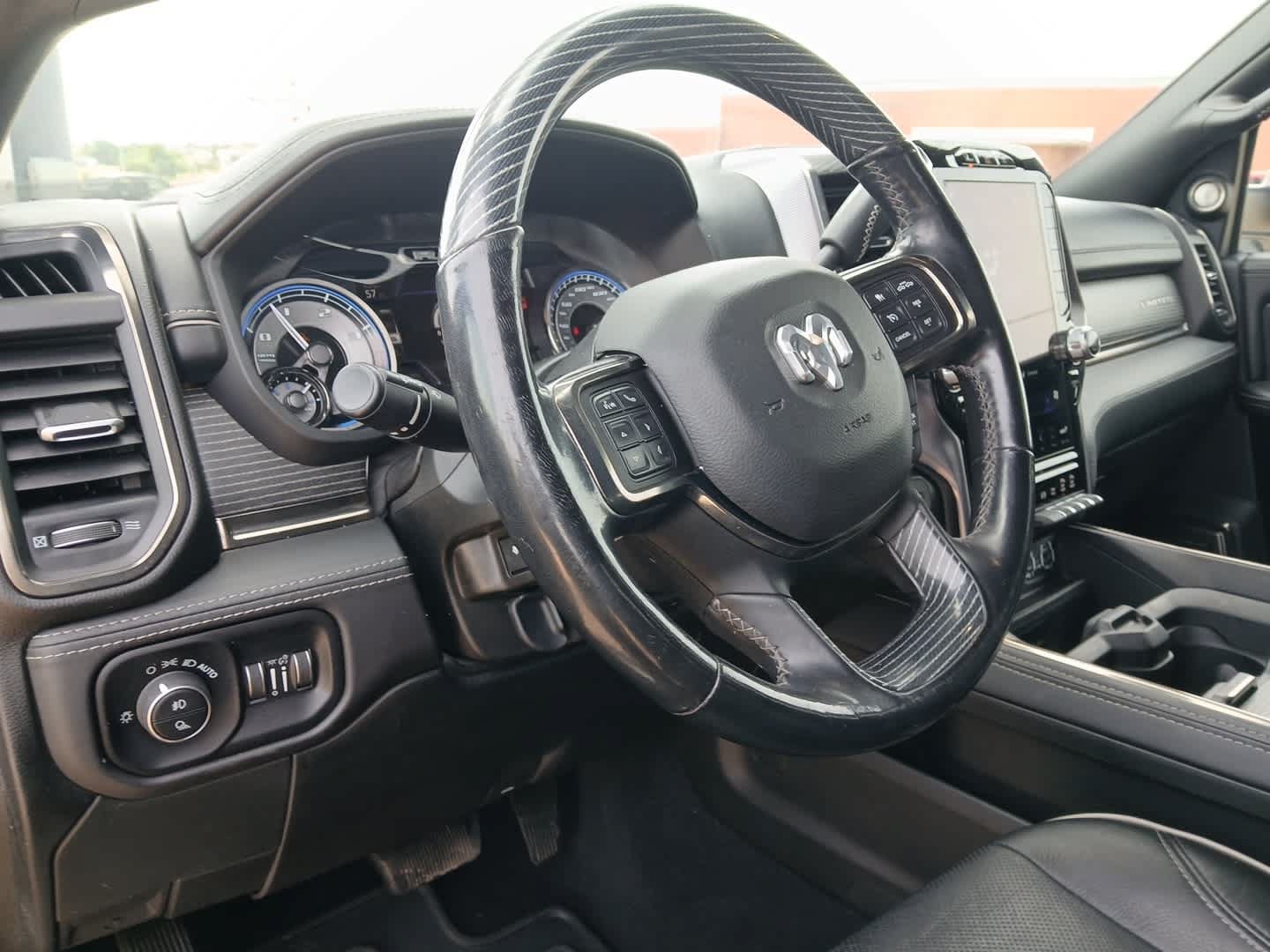 Used 2020 RAM 2500 Limited AWD/4WD image 18