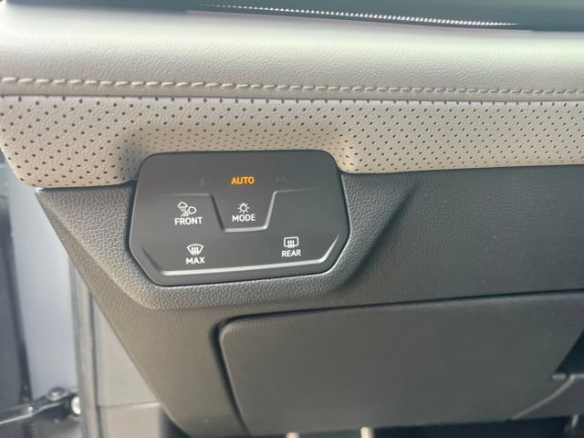 New 2026 Volkswagen Atlas Peak Edition AWD/4WD image 14