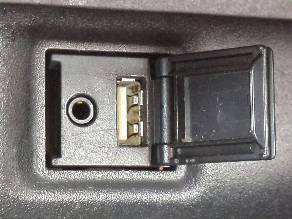 Used 2019 Toyota RAV4 XLE image 23