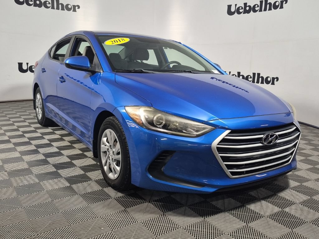 Used 2018 Hyundai Elantra SE w/ Winter Weather Package FWD image 1