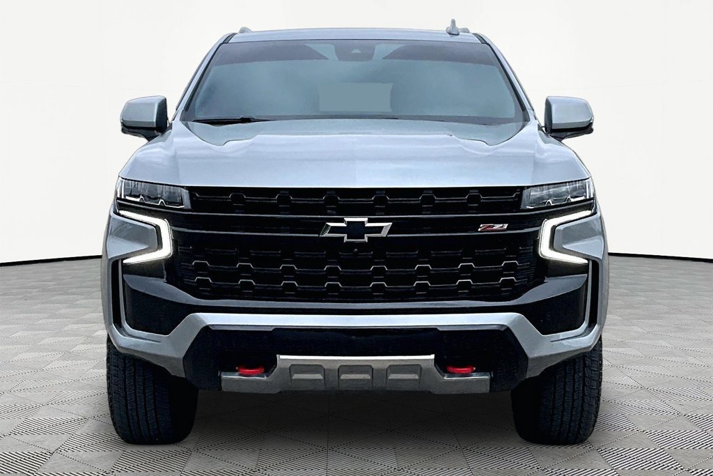 Used 2024 Chevrolet Tahoe Z71 w/ Luxury Package AWD/4WD image 3