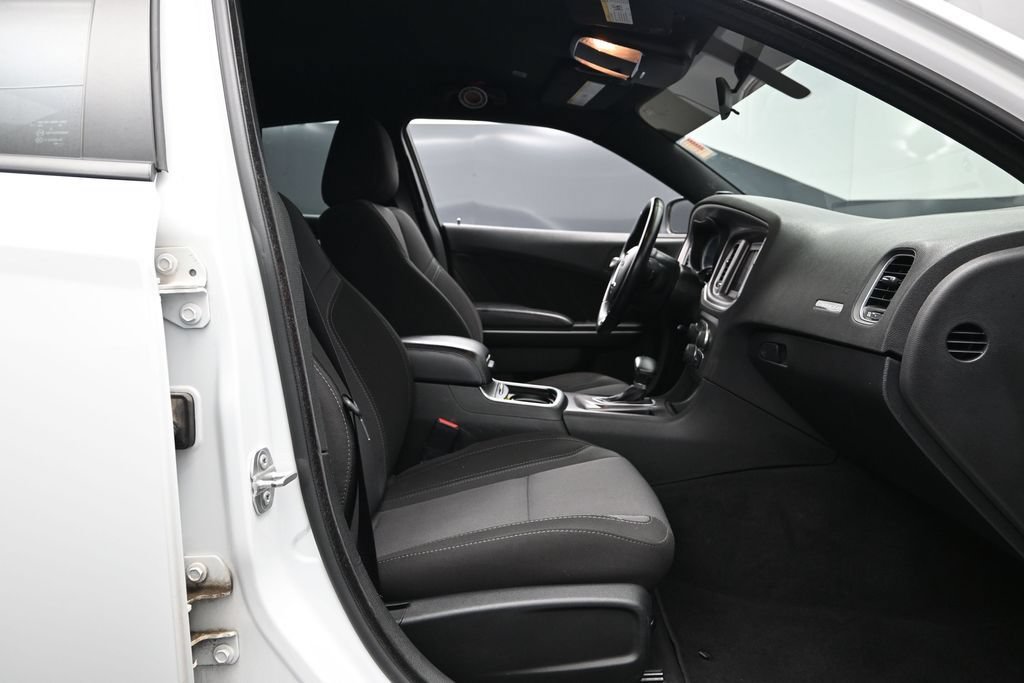 Used 2022 Dodge Charger SXT RWD image 17
