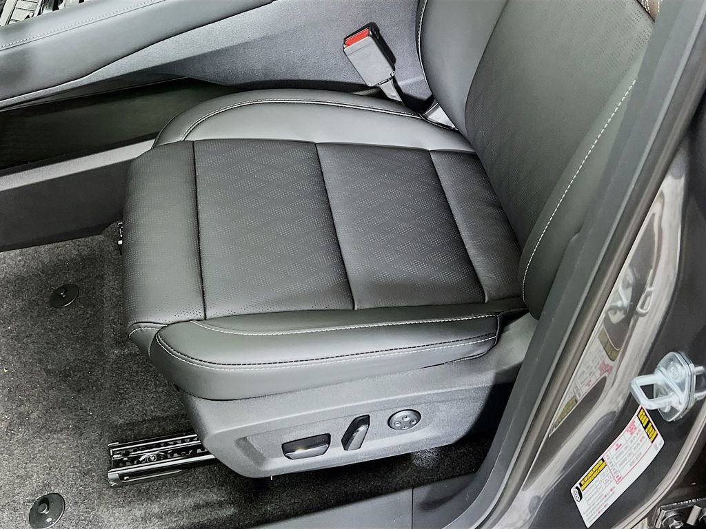 New 2026 Nissan Murano Platinum w/ Cargo Package AWD/4WD image 17