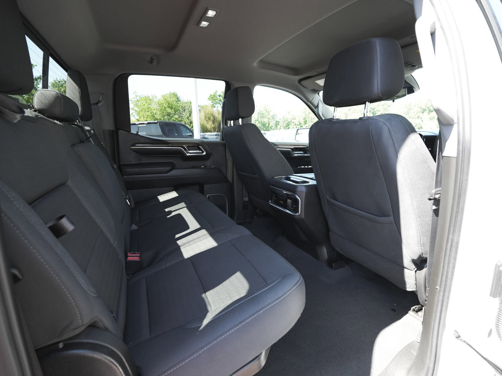Used 2023 GMC Sierra 1500 Elevation w/ Preferred Package AWD/4WD image 39