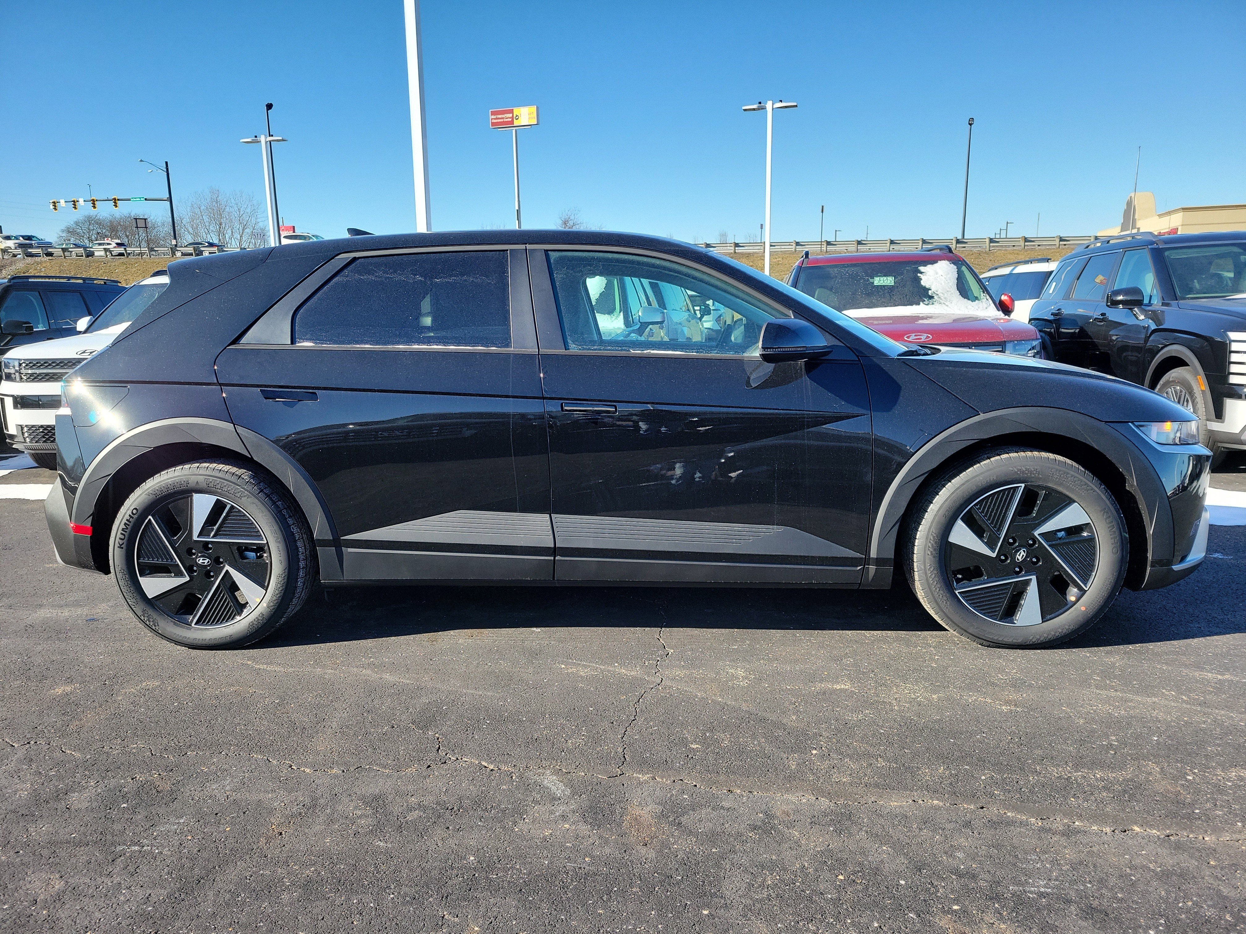 New 2026 Hyundai Ioniq 5 SEL image 3