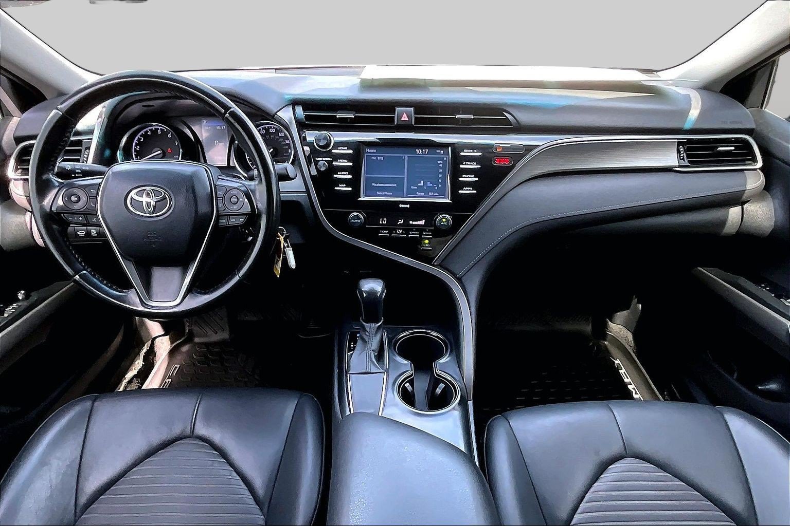 Used 2020 Toyota Camry SE FWD image 14