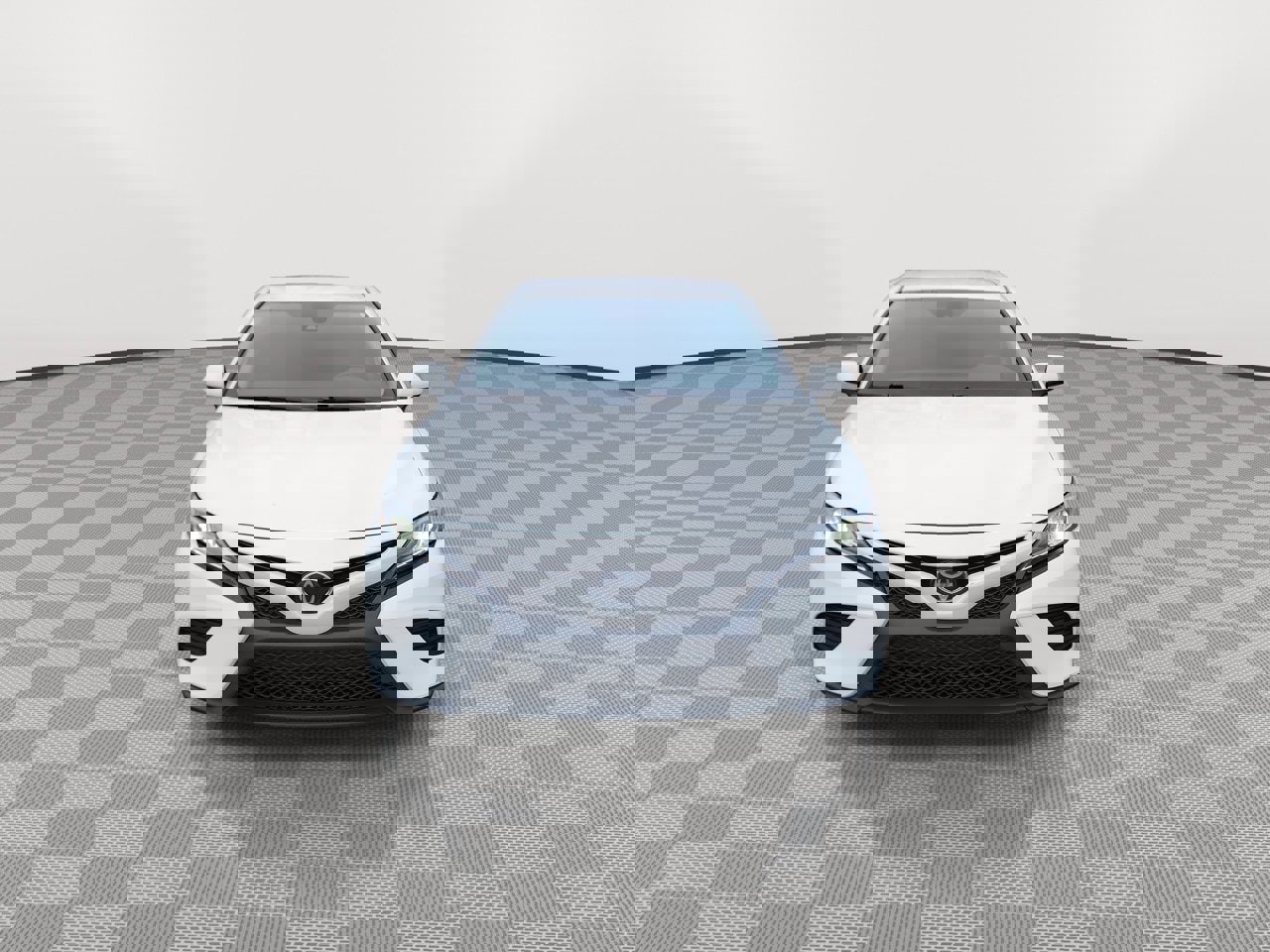 Used 2020 Toyota Camry SE image 3