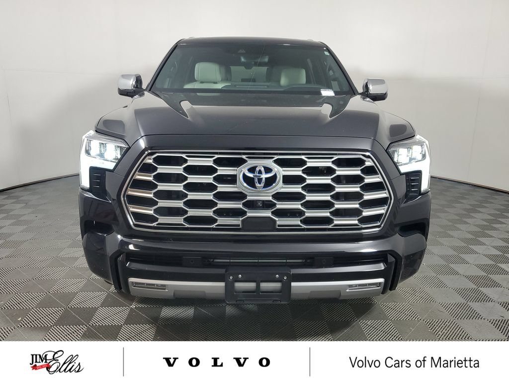 Used 2023 Toyota Sequoia Capstone AWD/4WD video 2