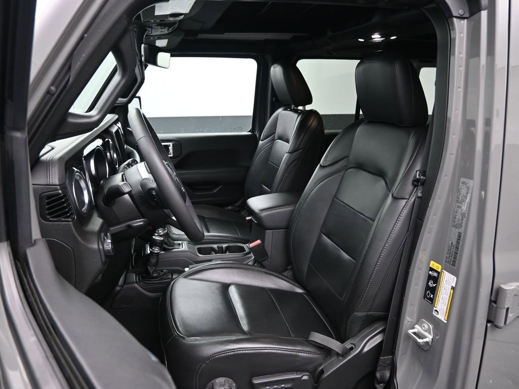 Used 2023 Jeep Wrangler Altitude image 26