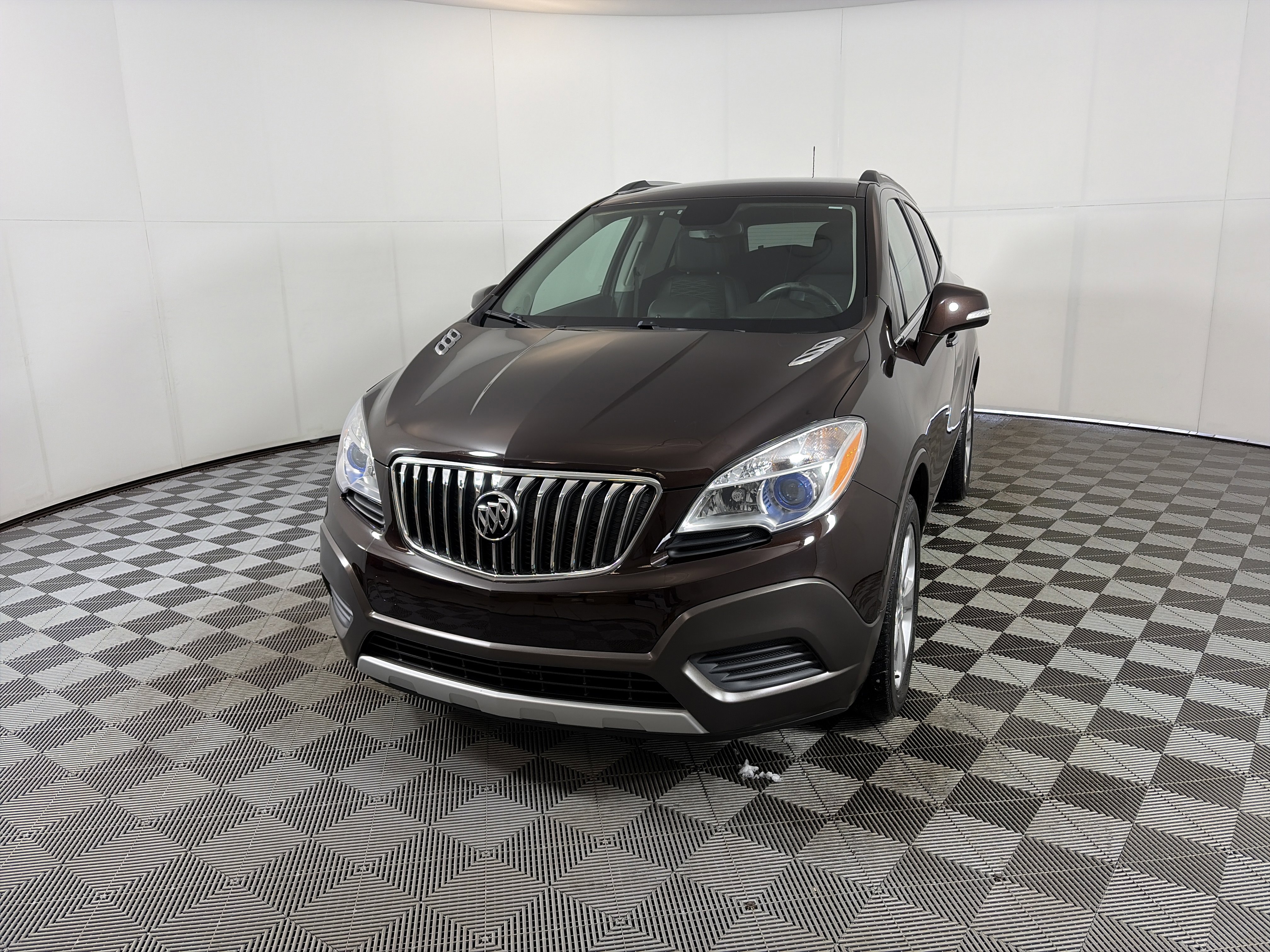Used 2016 Buick Encore AWD image 2