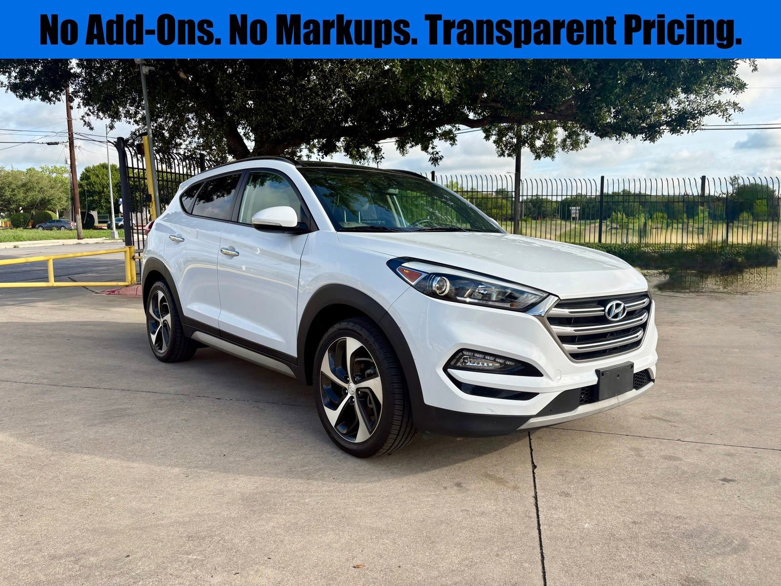 Used 2017 Hyundai Tucson Limited w/ Limited Ultimate Package 03