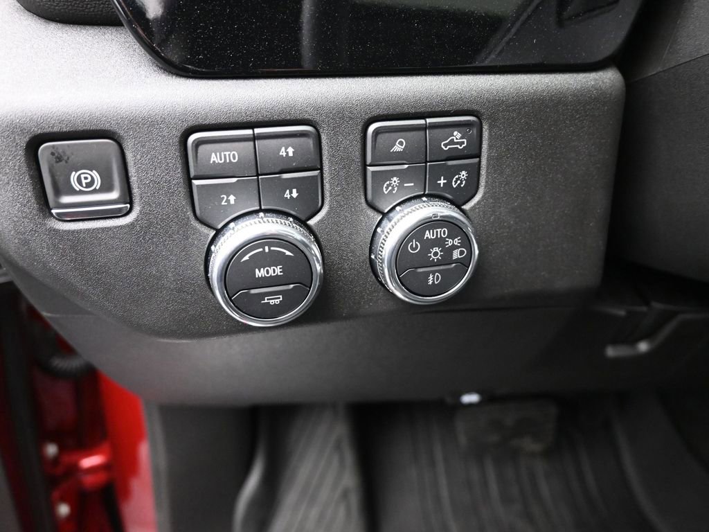 New 2025 GMC Sierra 2500 SLT w/ SLT Premium Package image 16