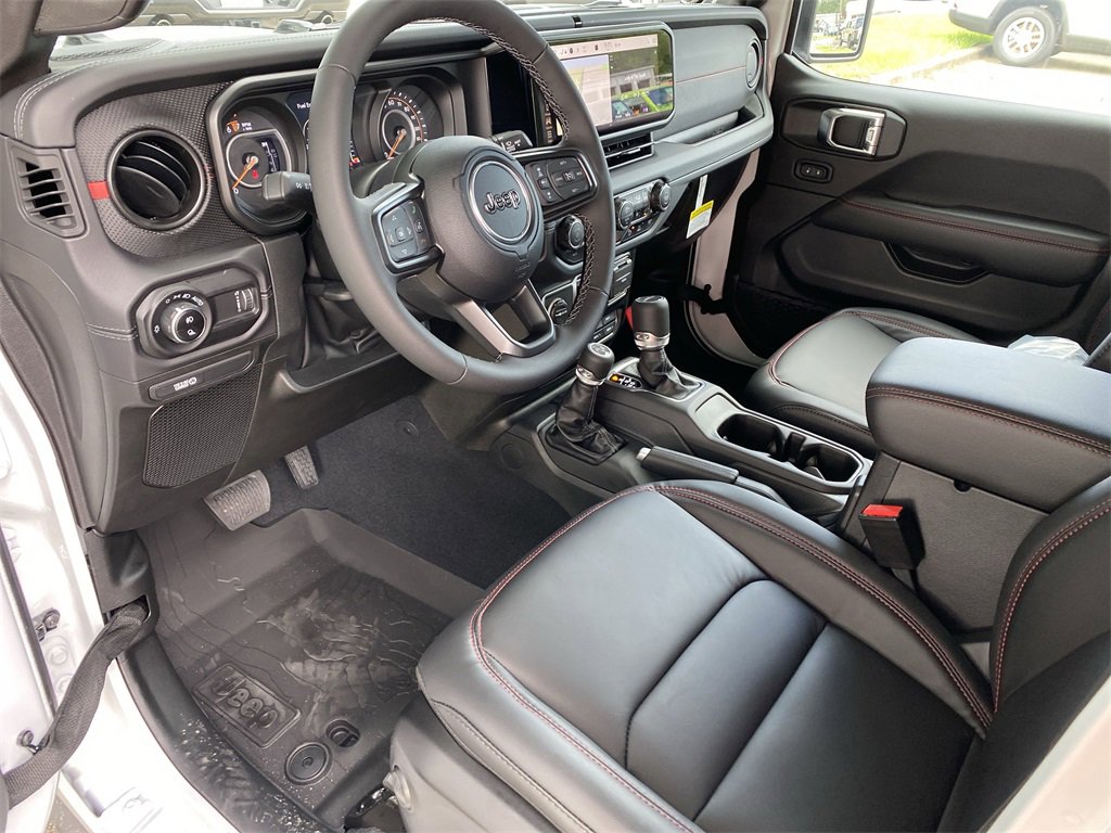 New 2025 Jeep Gladiator Rubicon image 12