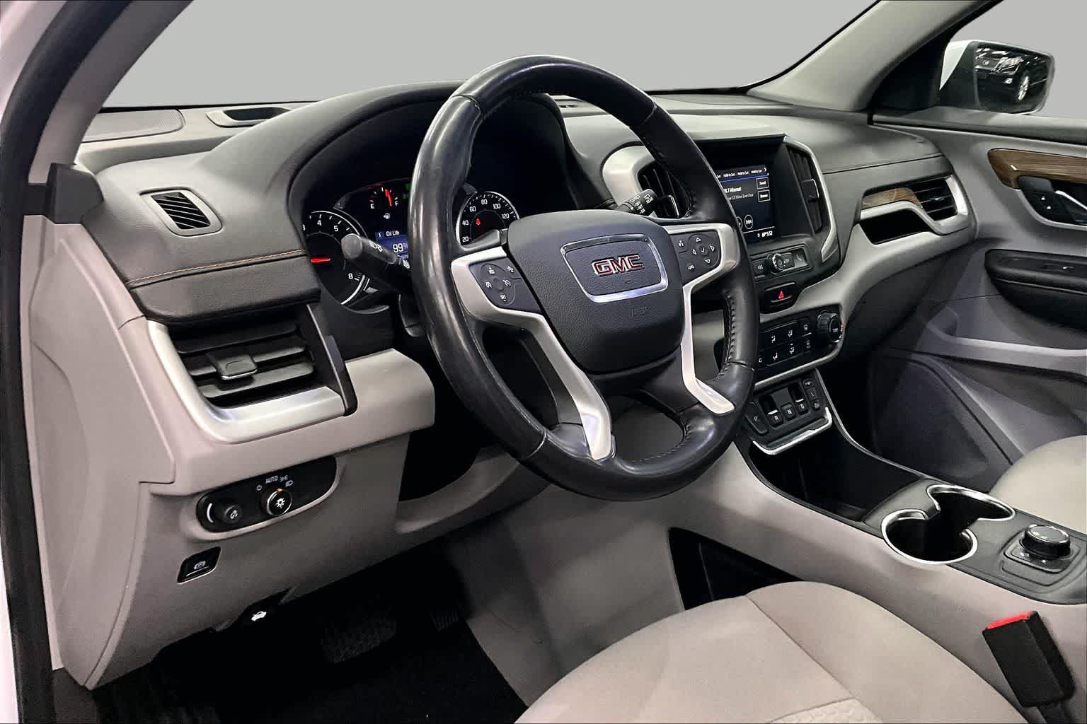 Used 2020 GMC Terrain SLE FWD image 18