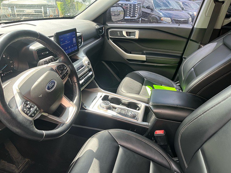 Used 2022 Ford Explorer XLT AWD/4WD image 10