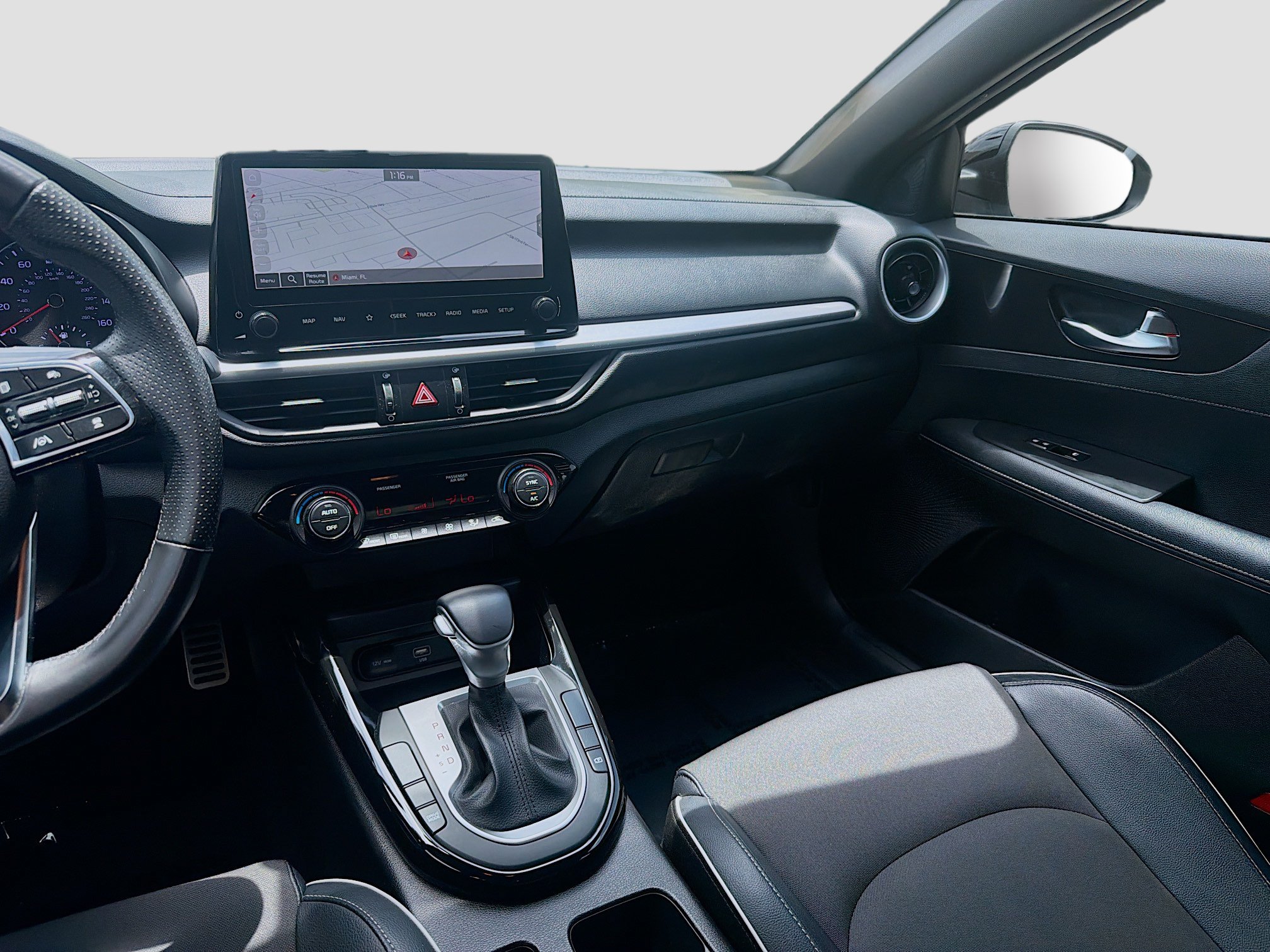 Used 2023 Kia Forte GT-Line w/ GT-Line Technology Package FWD image 23