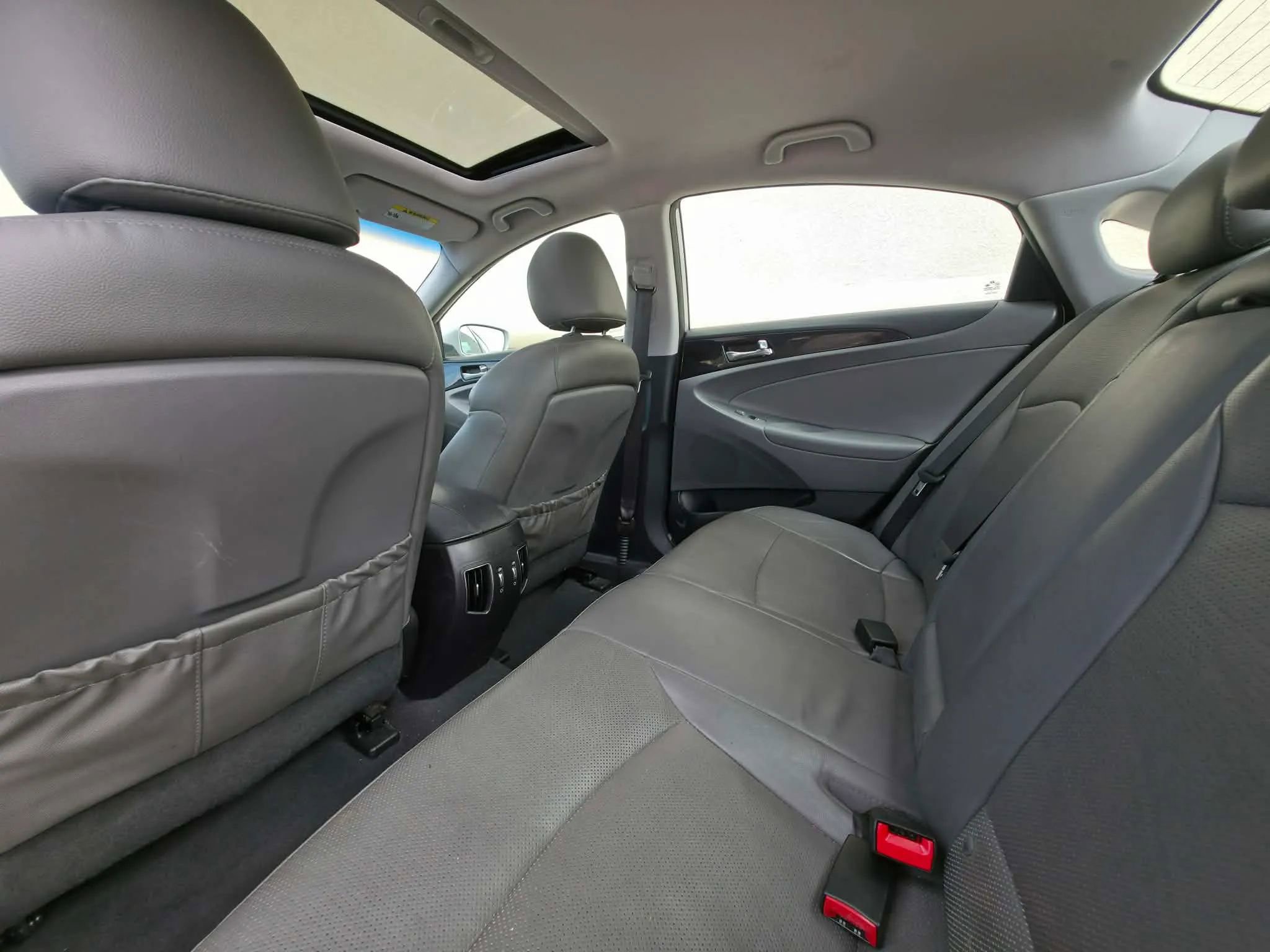 Used 2014 Hyundai Sonata Limited FWD image 12