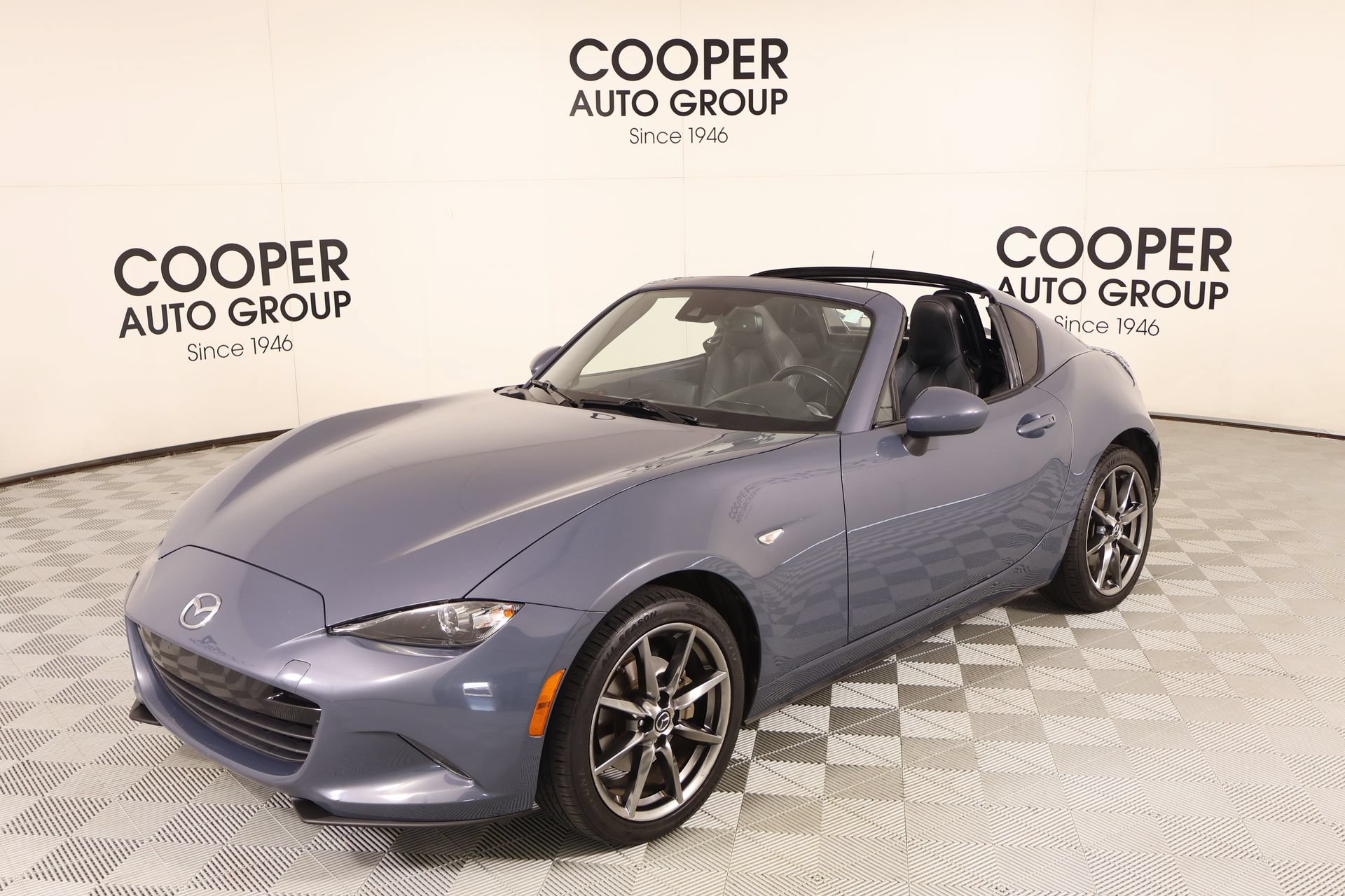 Used 2020 MAZDA MX-5 Miata RF Grand Touring RWD image 11