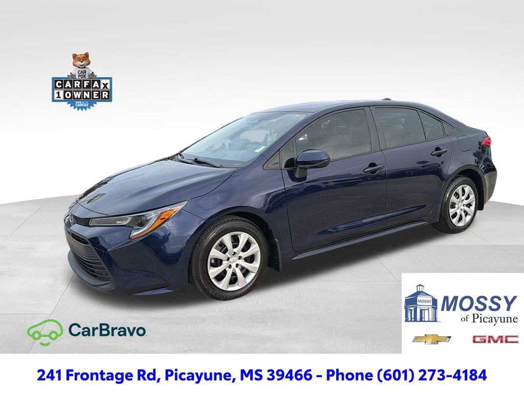 Used 2025 Toyota Corolla LE image 1